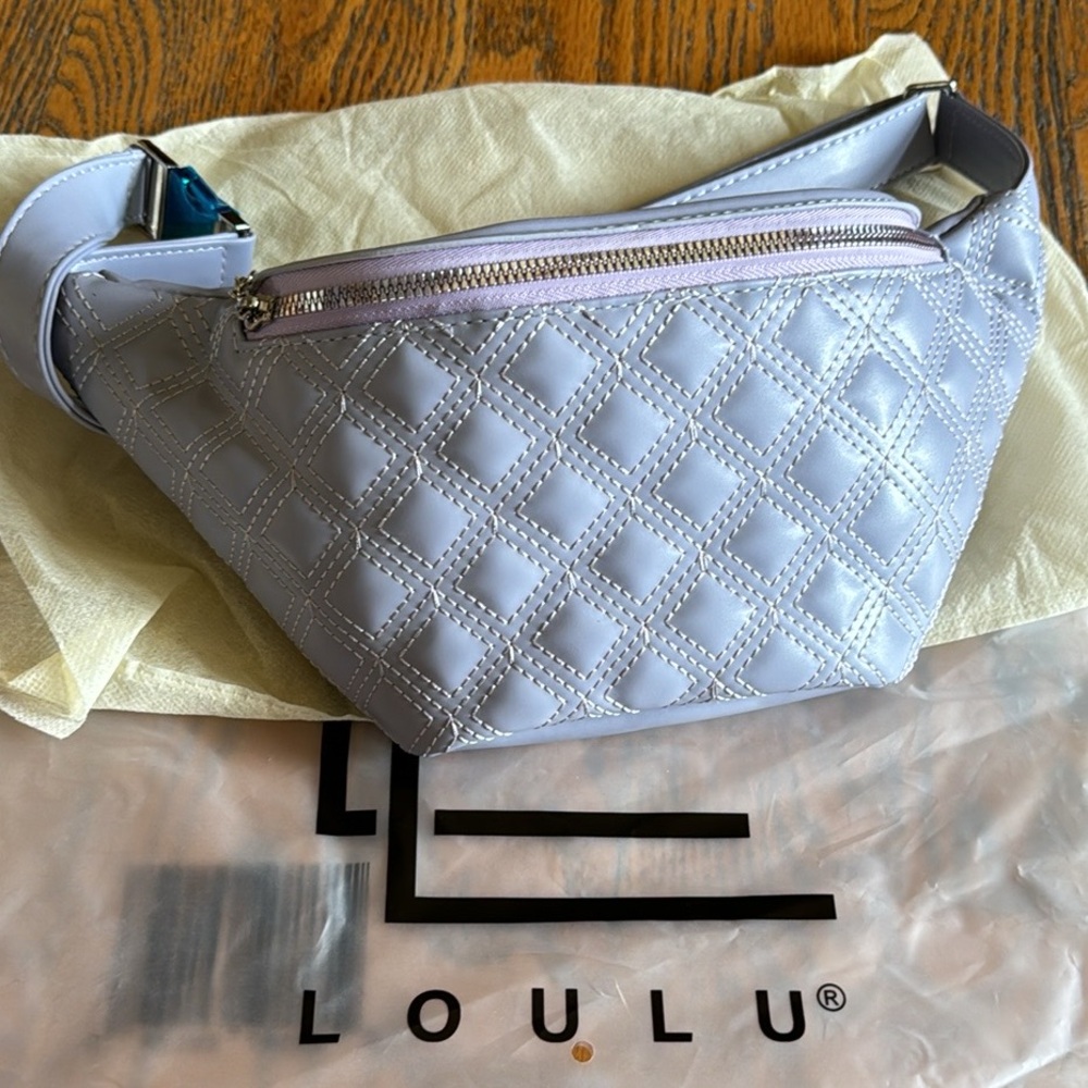 Loulu hip purse